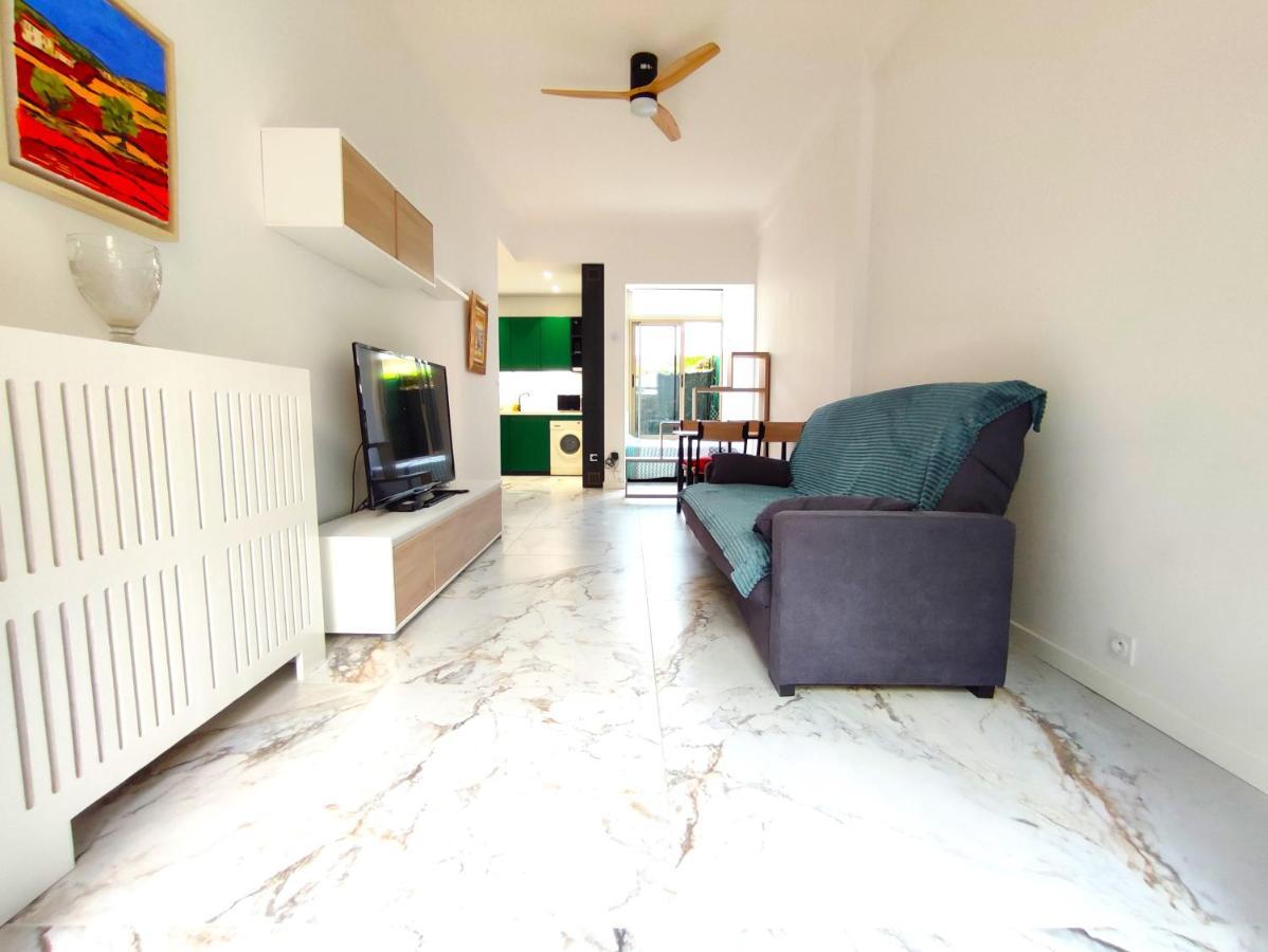 Garden Level Nearby Appartamento Nizza